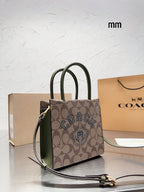 LO - CCH Bags - 426