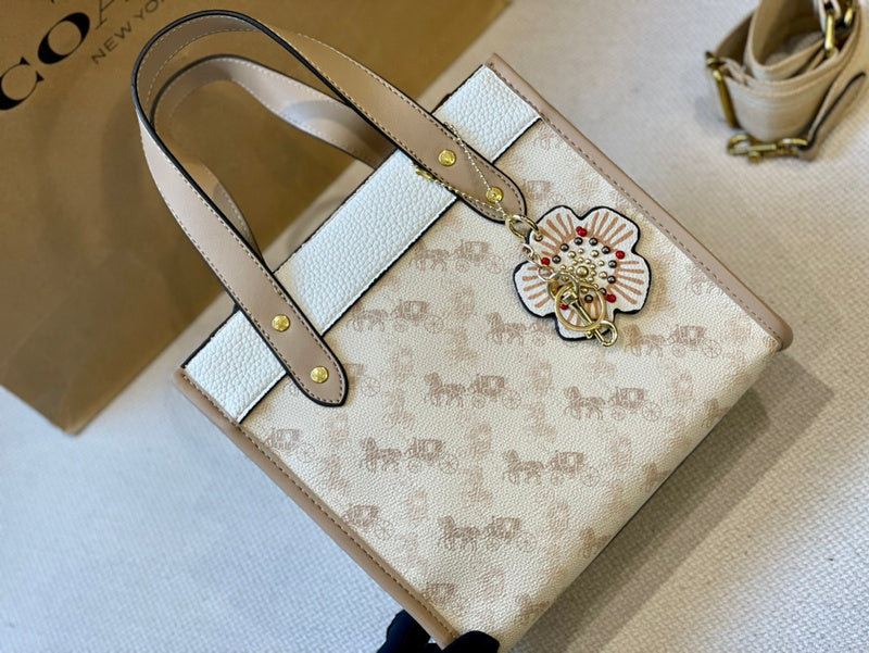 LO - CCH Bags - 209