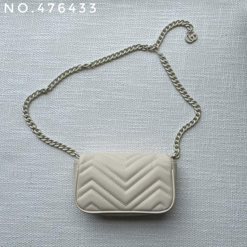 LO - GCC Bags - 1945
