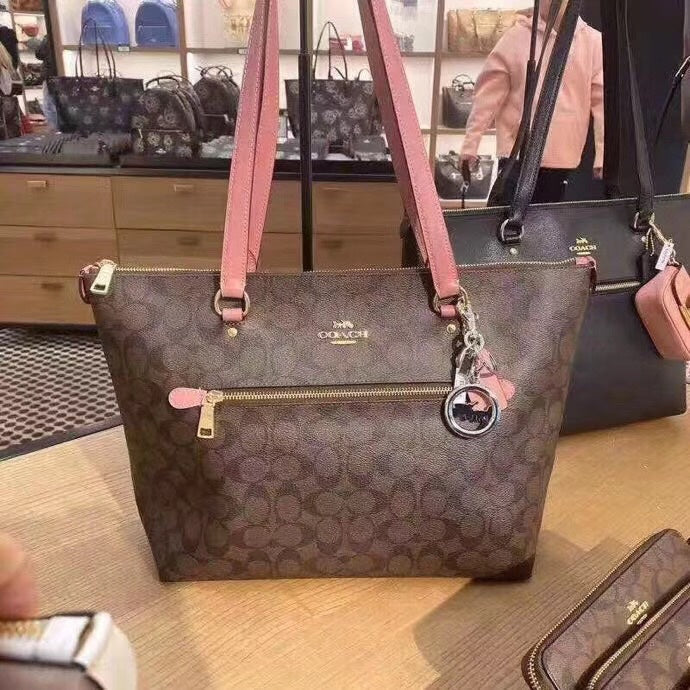 LO - CCH Bags - 545