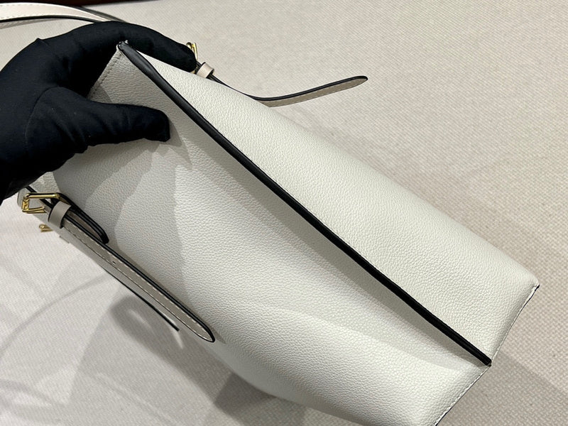 LO - CCH Bags - 368