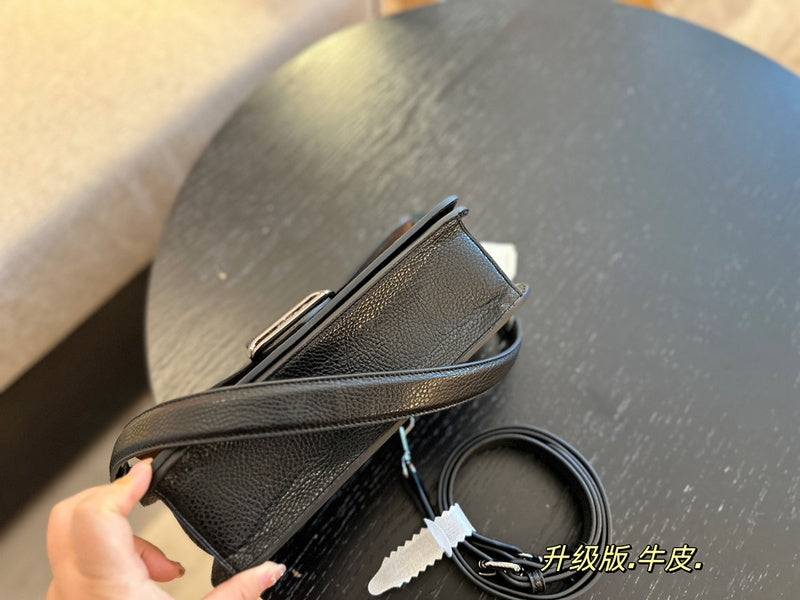 LO - CCH Bags - 418