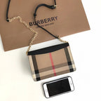 LO - B-BERRY BAGS - 001