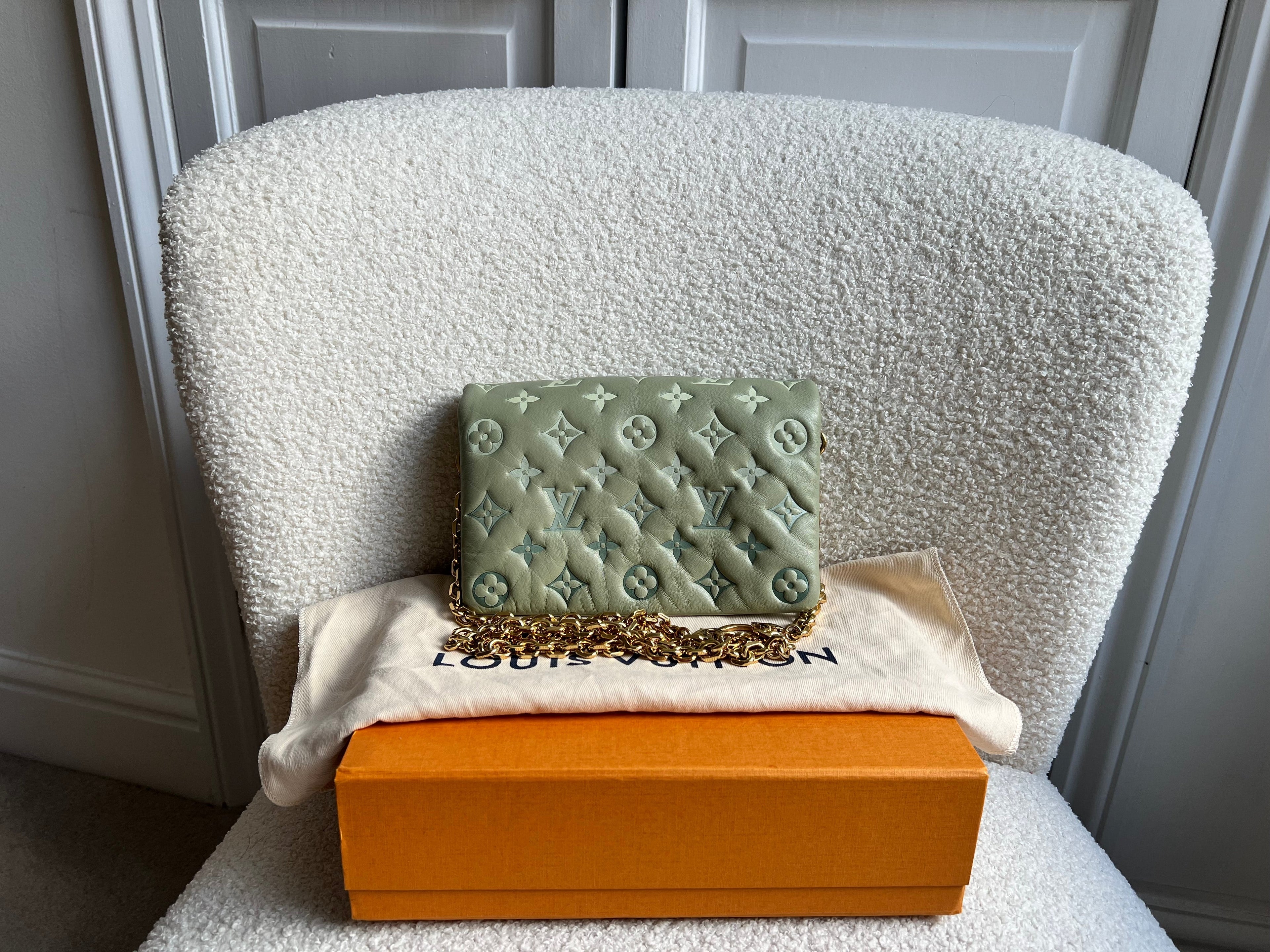 Coussin Pochette