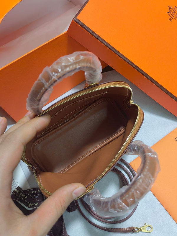 LO - HMS Luxury Bags - 842