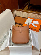 LO - HRMS LUXURY BAGS - 982