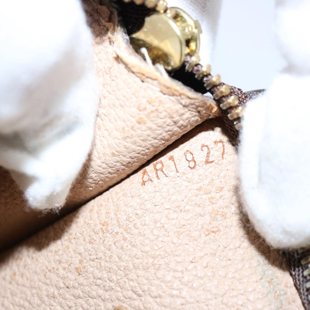 LO-LV bags 261