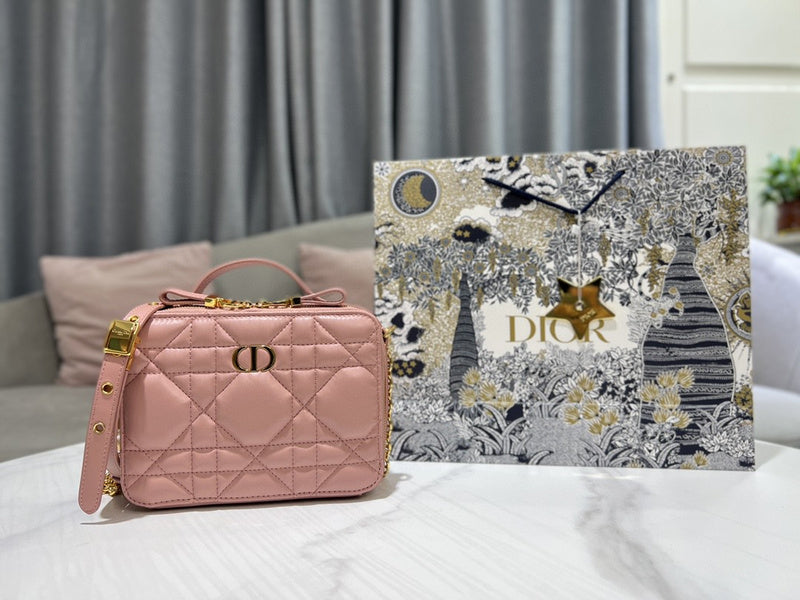 Lusso Official - DYOR BAGS - DESIGNER HANDBAGS  - 2030