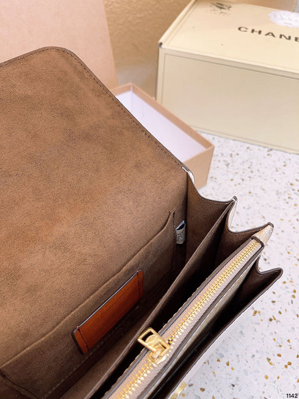 LO - CCH Bags - 071