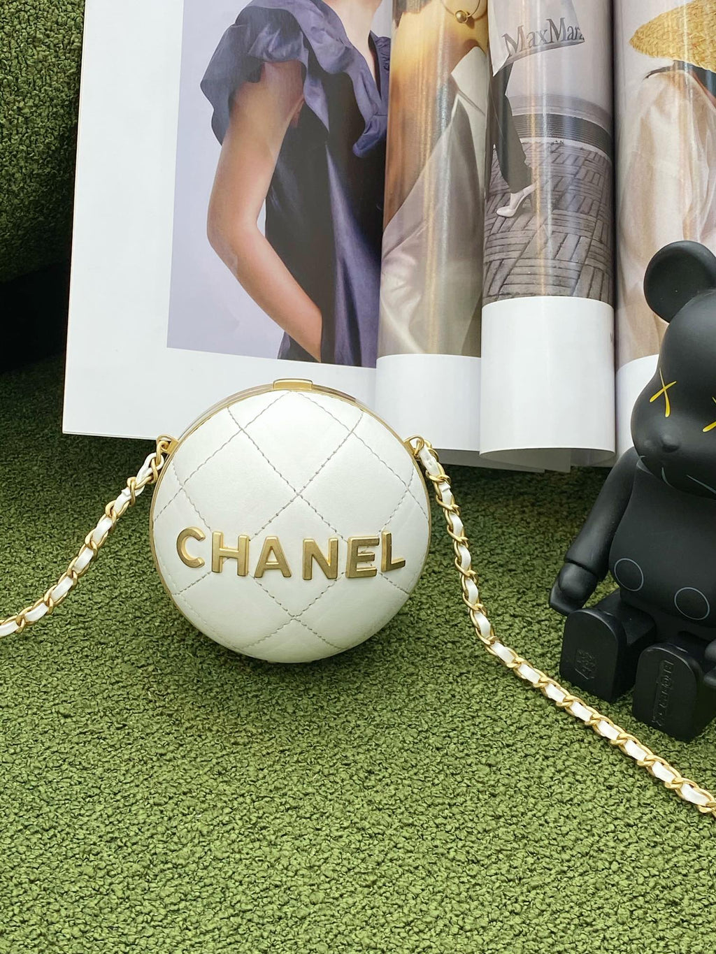 CHL -  Ball Bag White and Gold Chain Bag For Women 23.5LO/9.25in