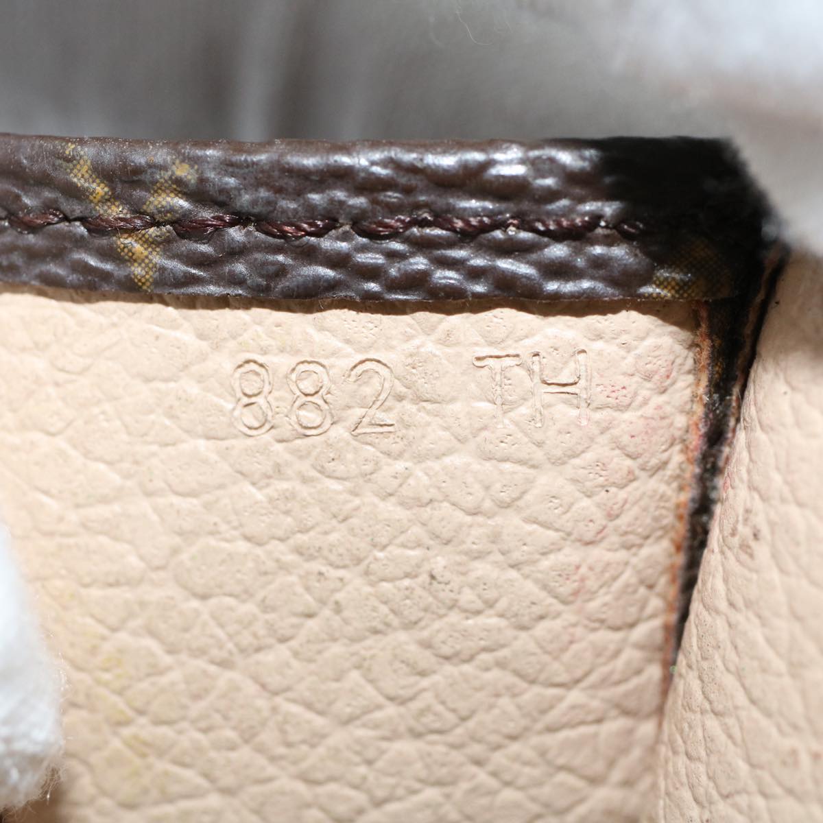 LO-LV bags 46