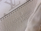 LO - LV Bags - 15430