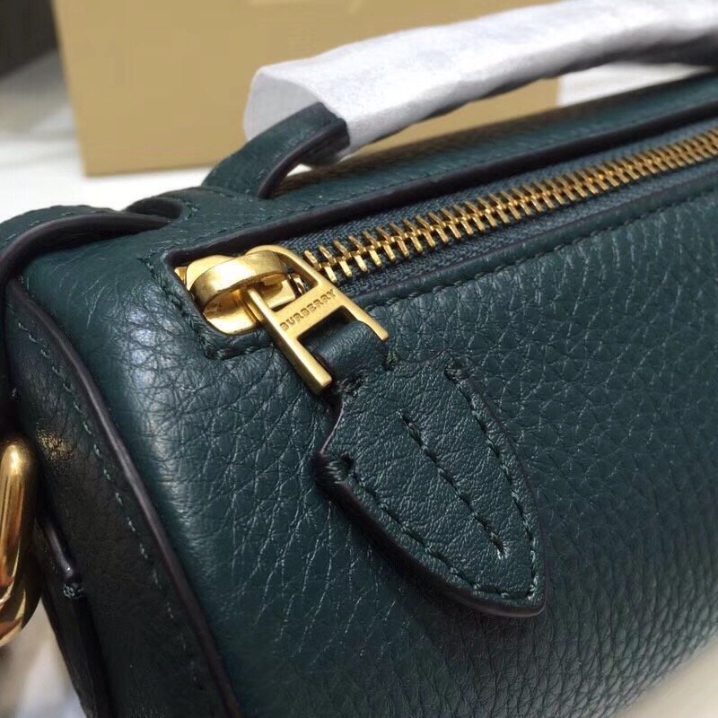 B-Berry - BB  Barrel Bag Green For Women, Bags 8.3in/21LO