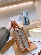 LO - CCH Bags - 026