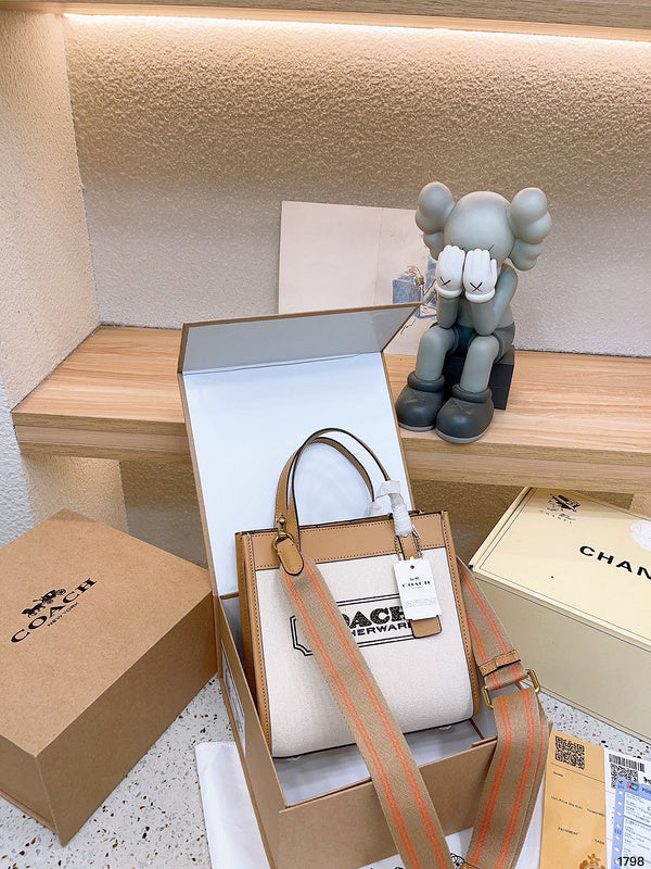 LO - CCH Bags - 013