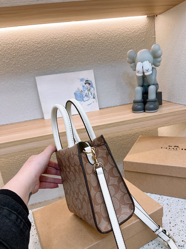LO - CCH Bags - 439