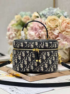 LO - DYOR   BAGS FOR WOMEN - FASHION LUXURY BAGS 047
