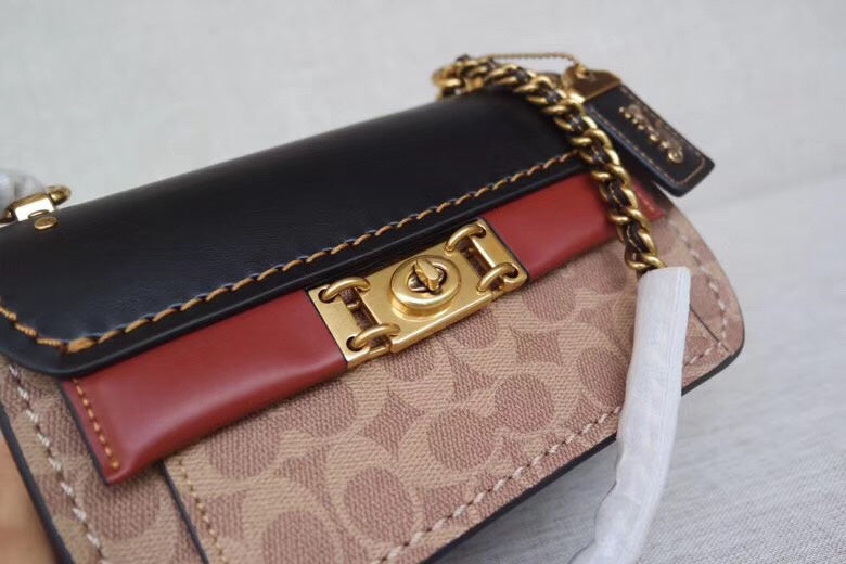 LO - CCH Bags - 496