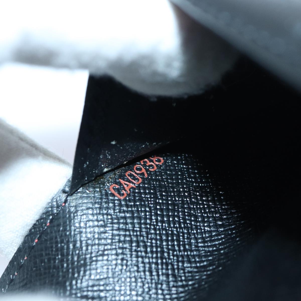 LO-LV bags 2329