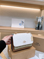 LO - CCH Bags - 203