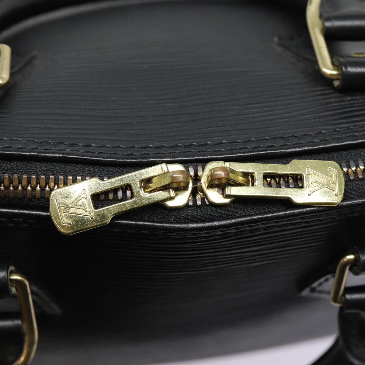 LO-LV bags 2362