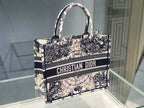 LO - DYOR   BAGS FOR WOMEN - FASHION LUXURY BAGS 345