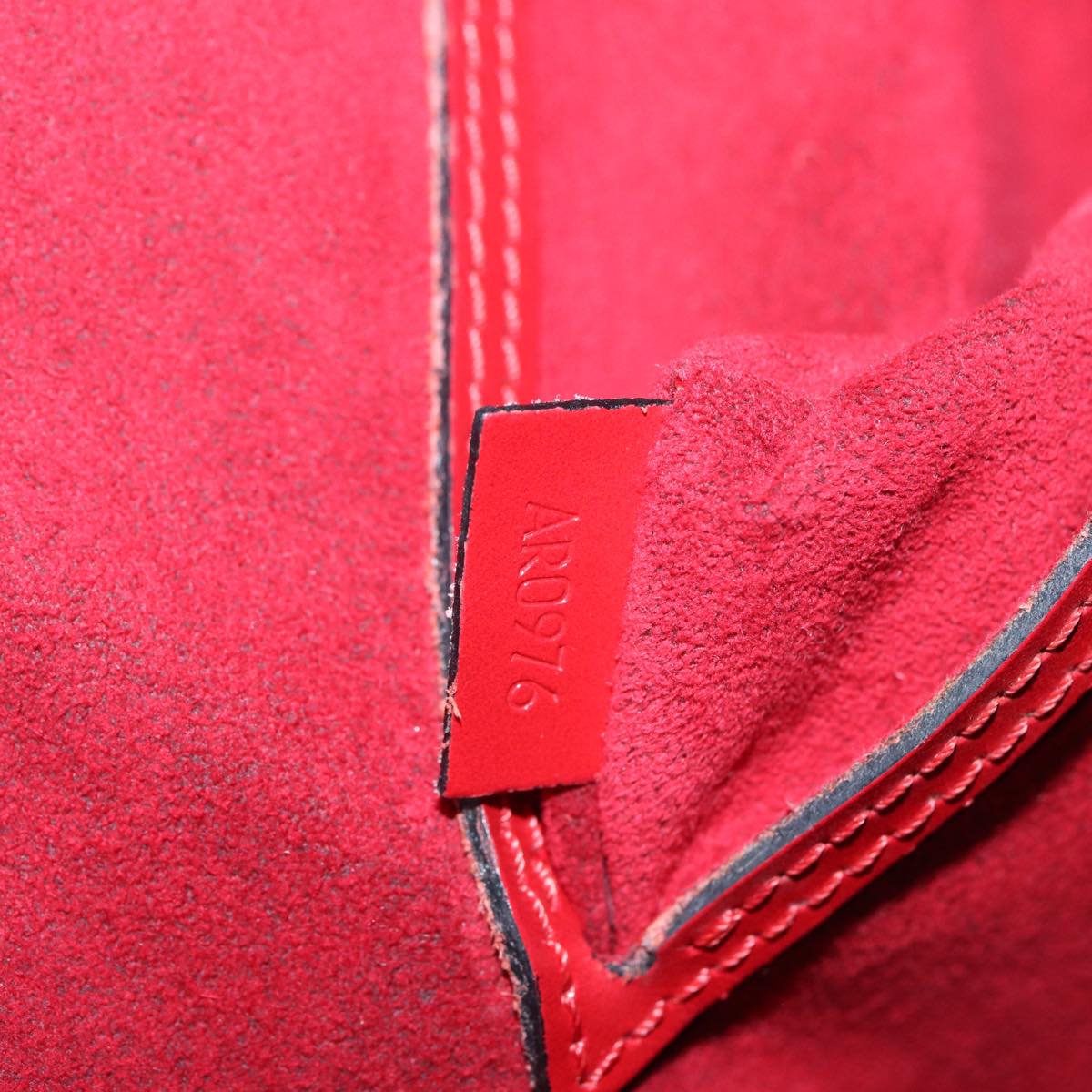 LO-LV bags 2372