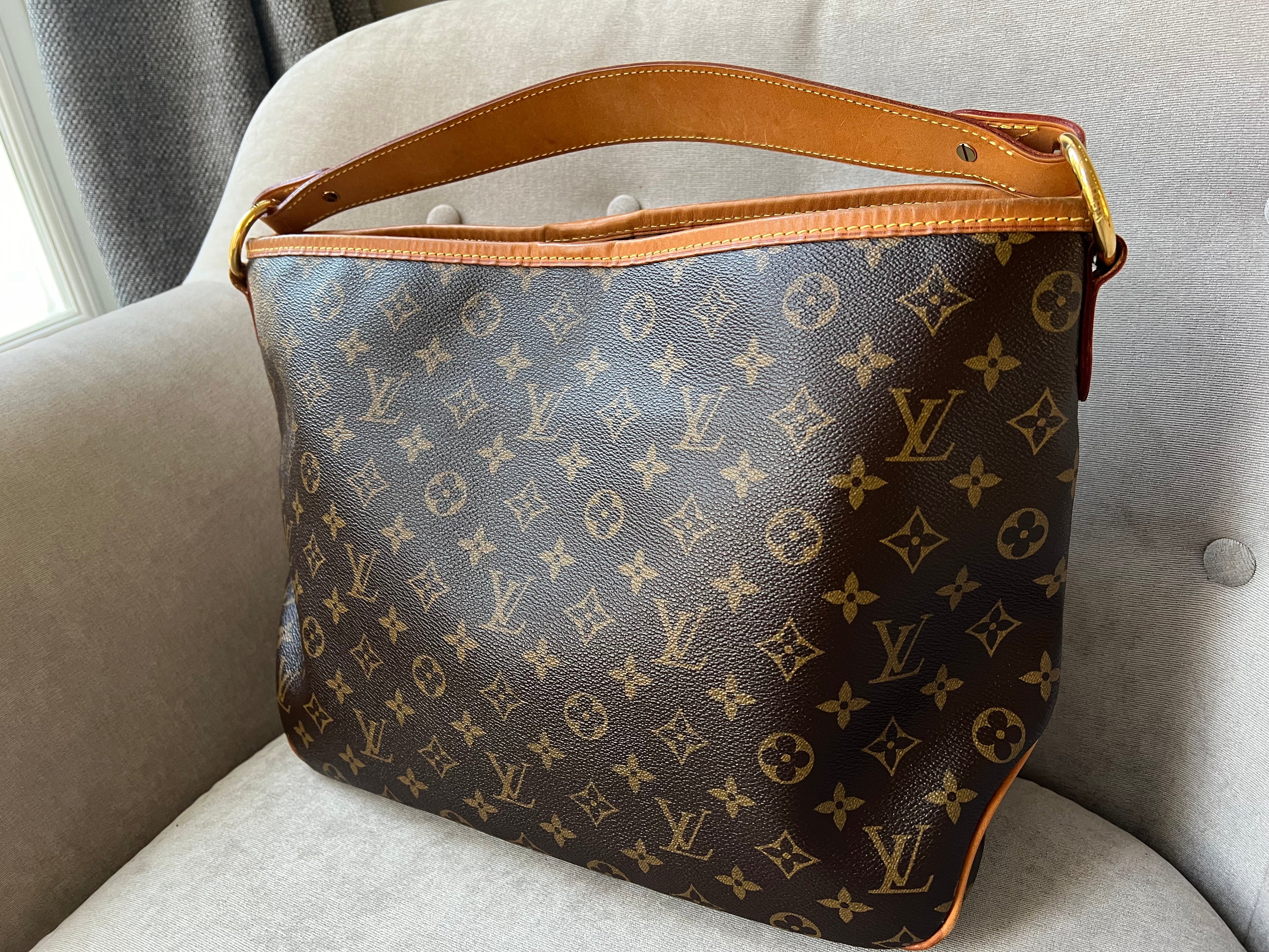 LO-LV bags 2098