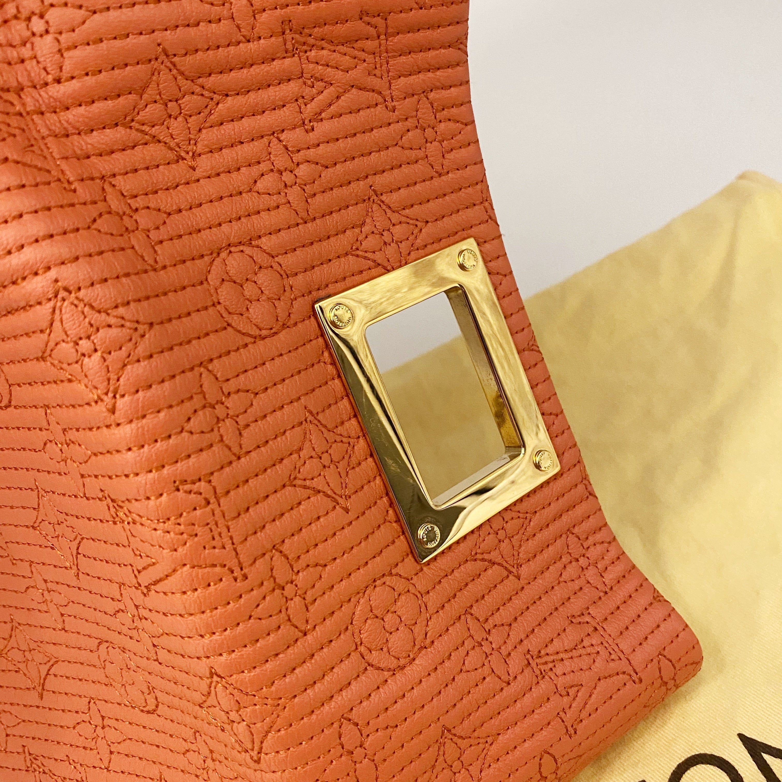 LO-LV bags 27