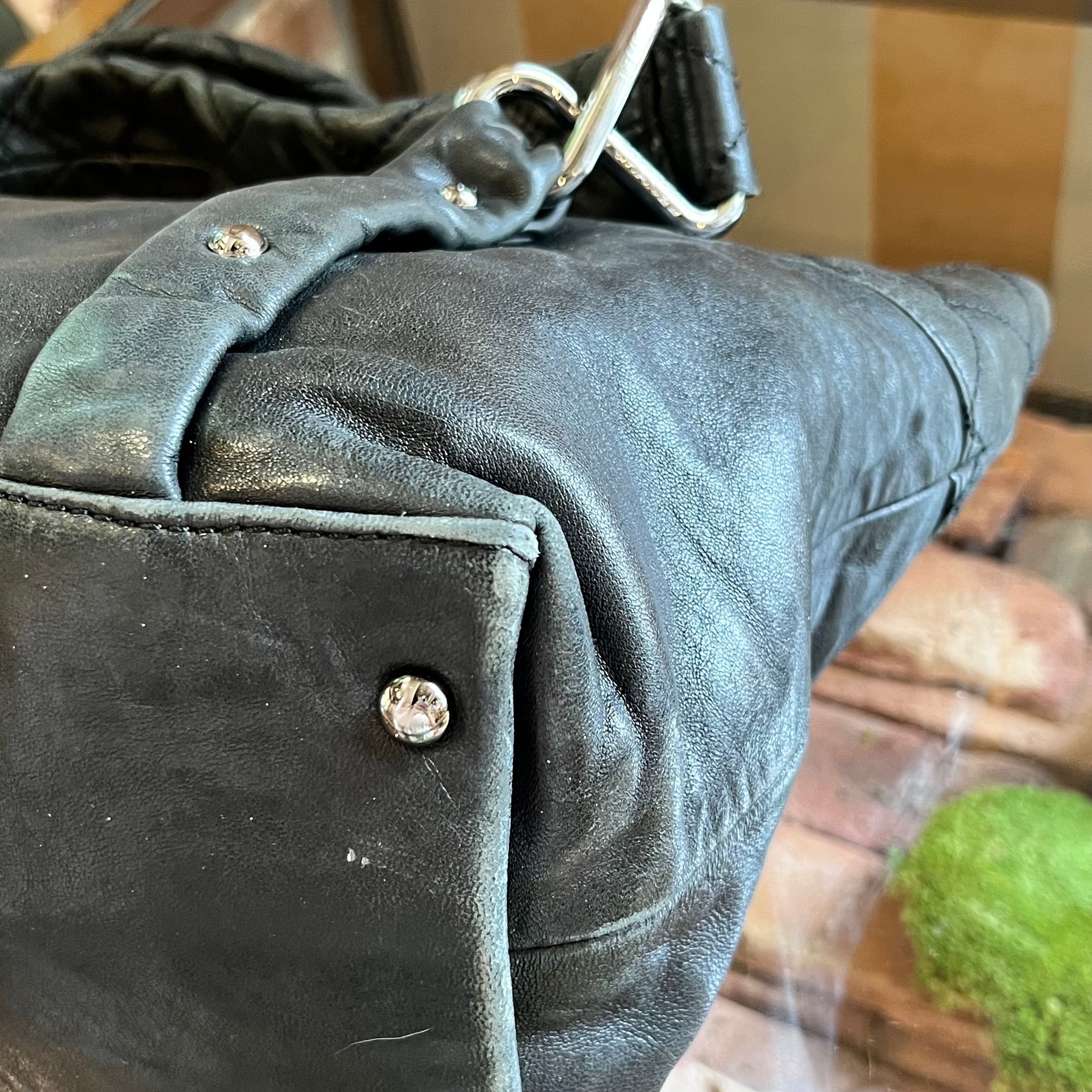CHL 8 Knots Quilted Lambskin Tote Bag