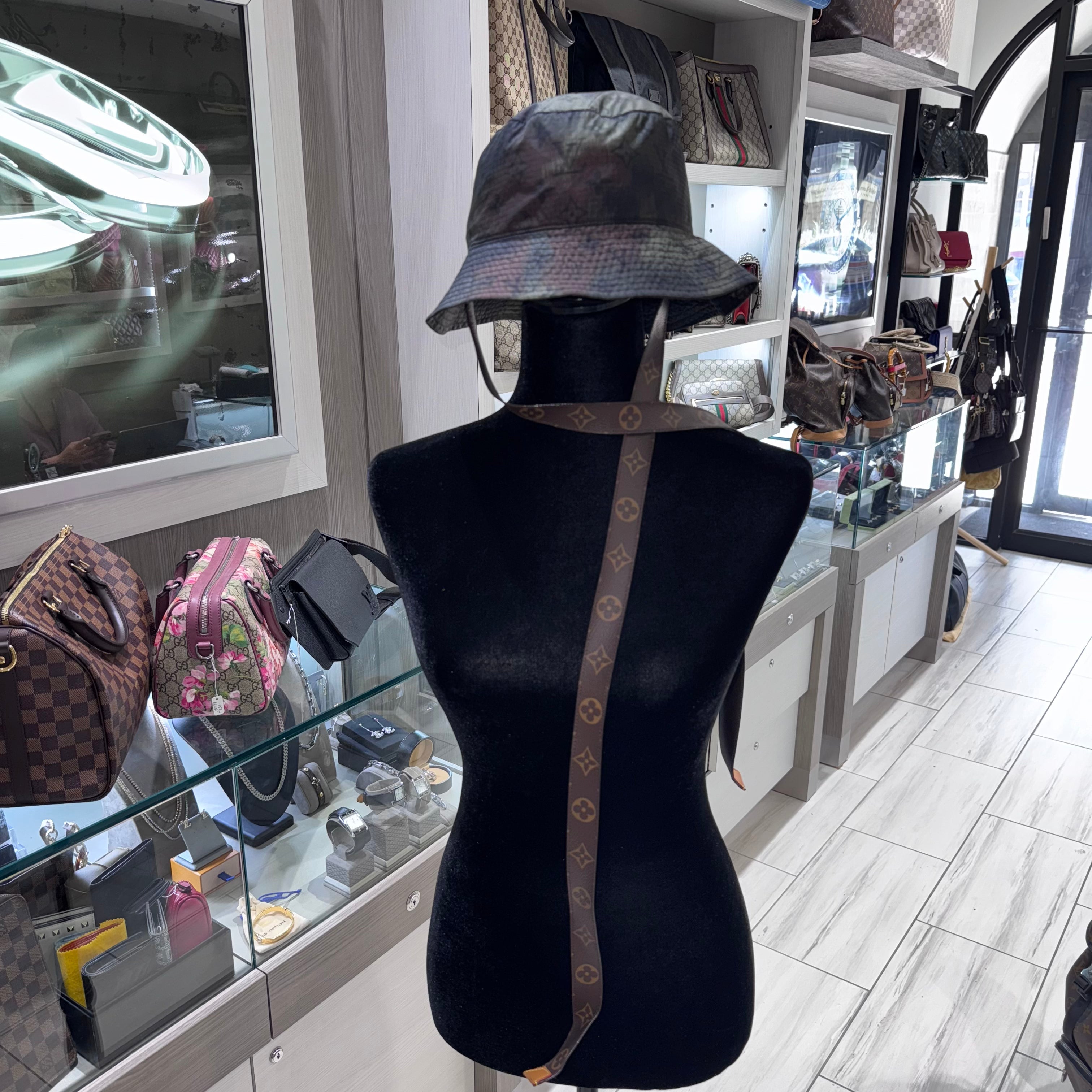 Ikat Hat