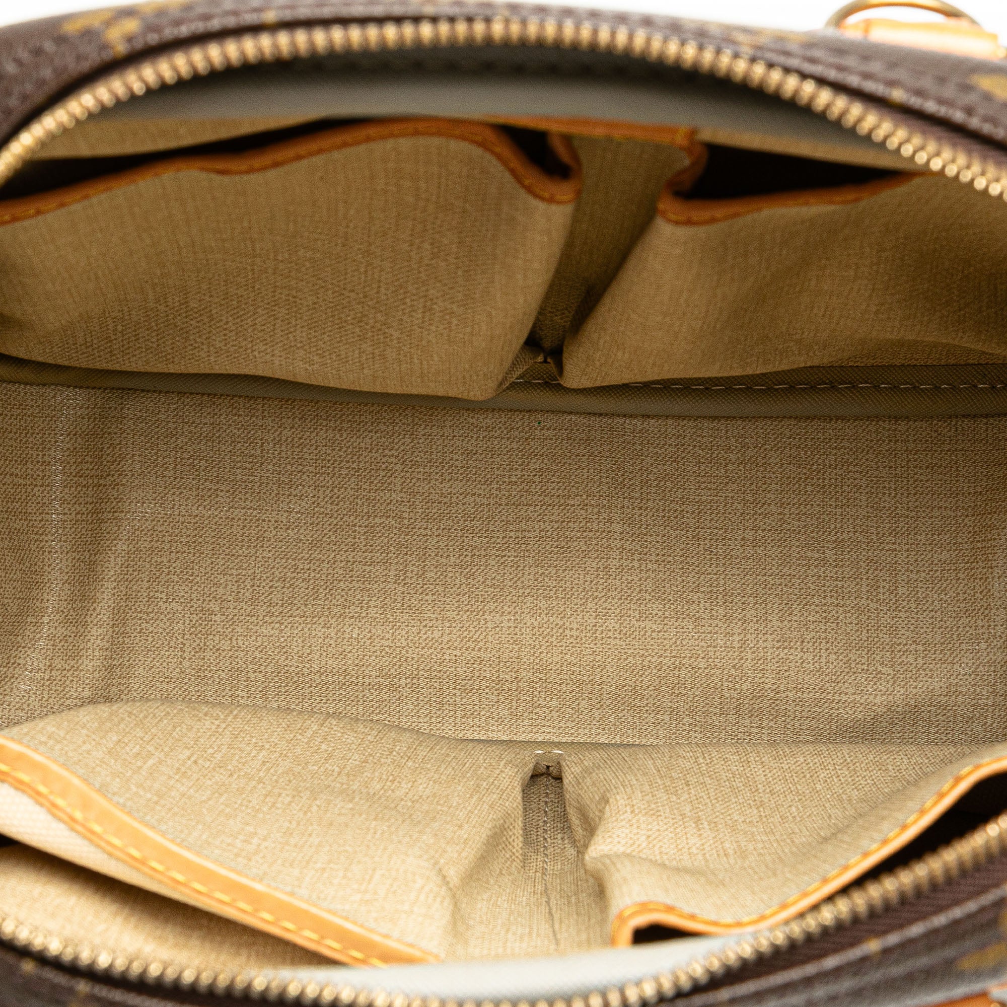 LO-LV bags 4835