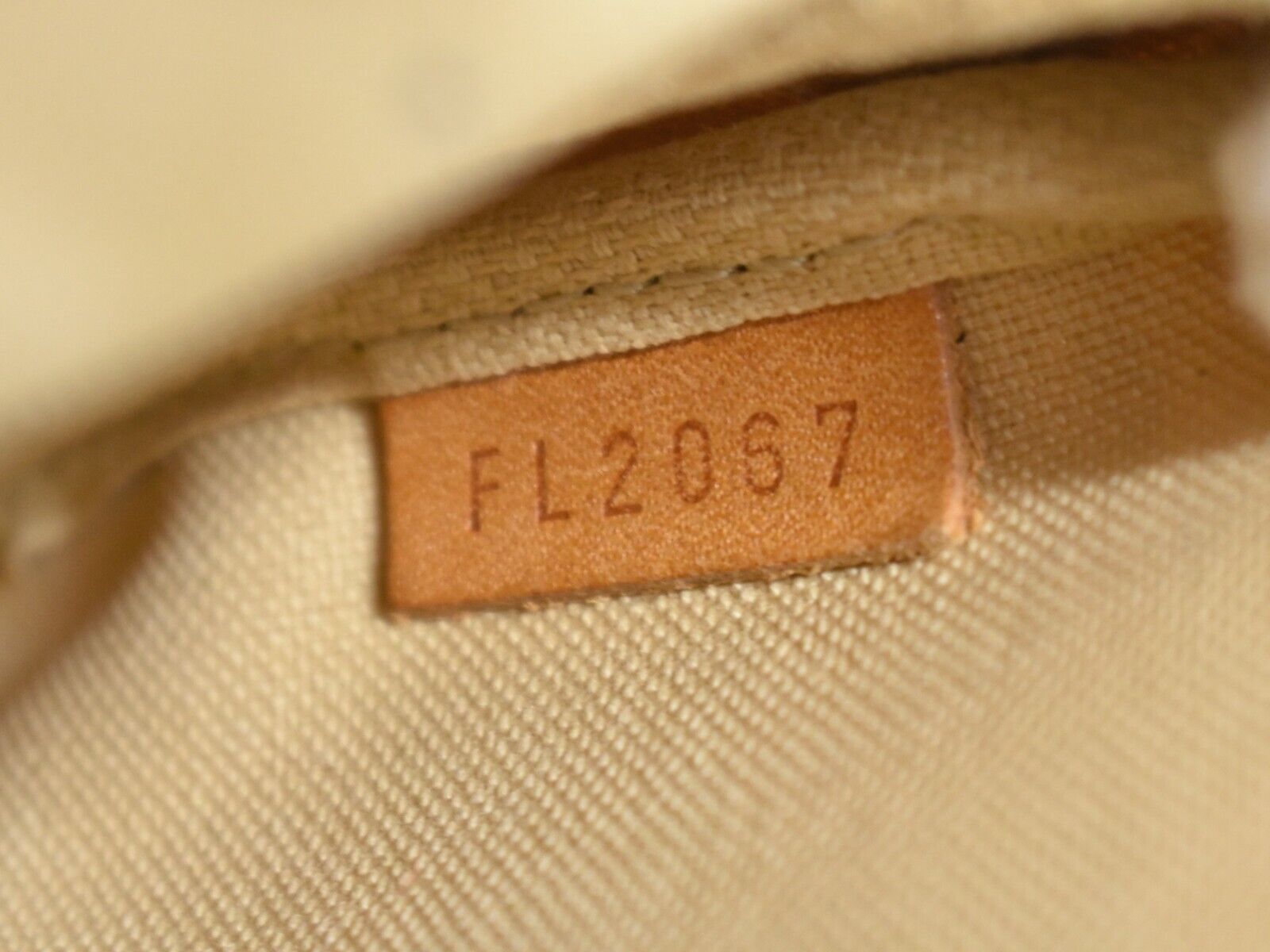 LO-LV bags 56