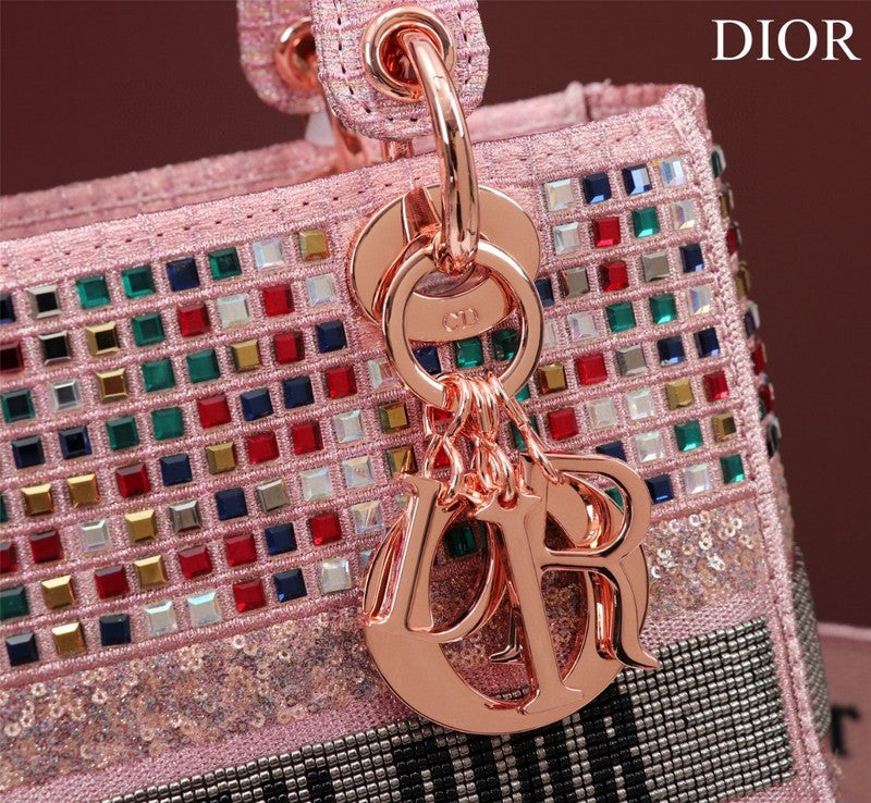 Lusso Official - DYOR FASHION BAGS - 2015