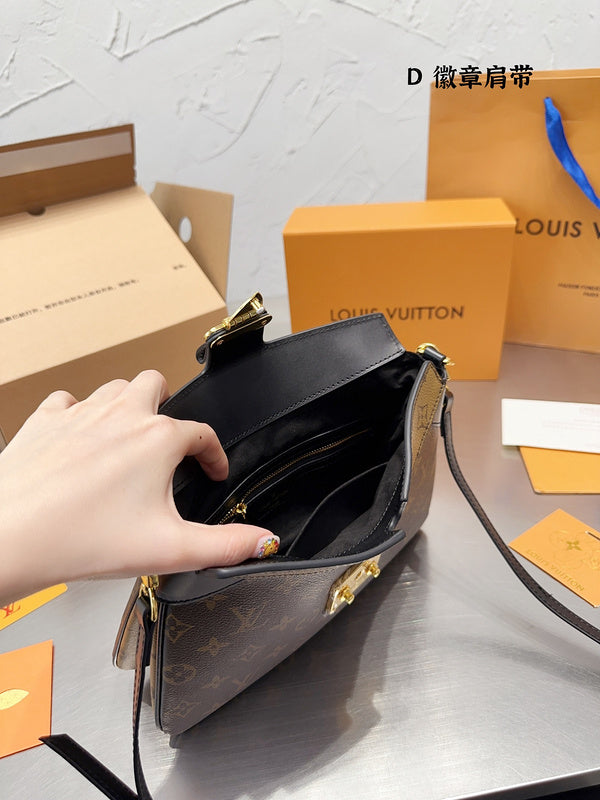 LO - LV Bags - 15082