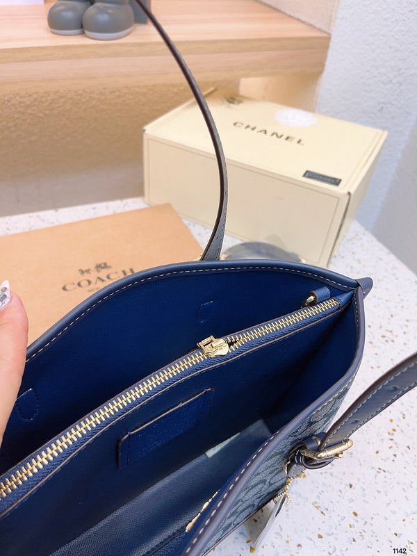 LO - CCH Bags - 146