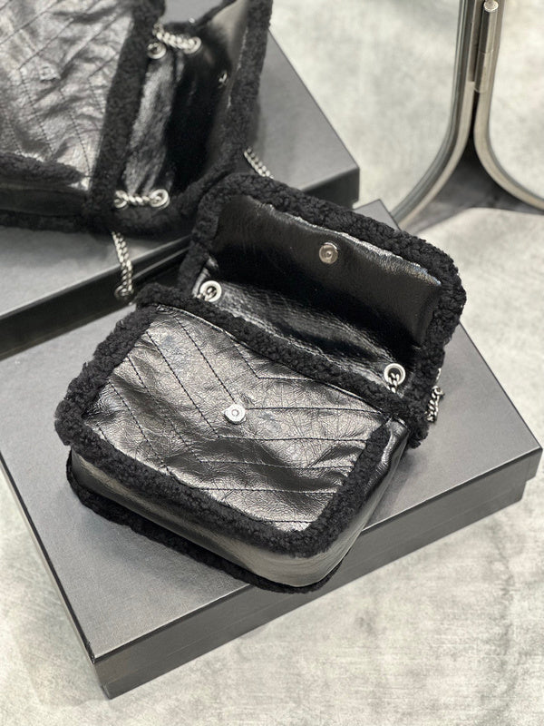 BB - YSL Bag - 3908