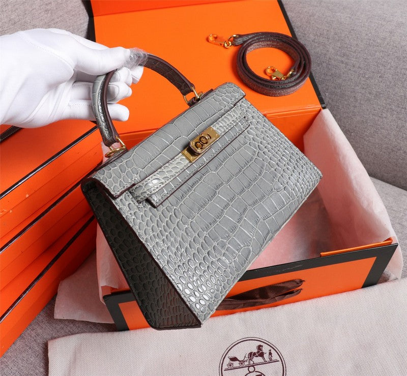 LO - HMS Luxury Bags - 744