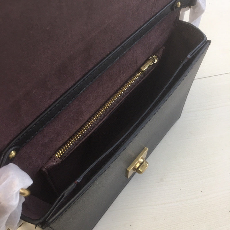 LO - CCH Bags - 557