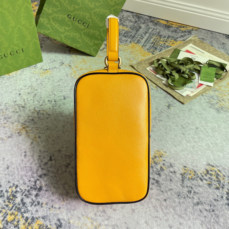 LO - GCC Bags - 1973