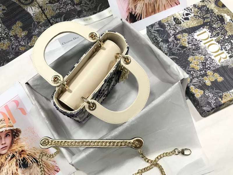 LO - DYOR   BAGS FOR WOMEN - FASHION LUXURY BAGS 499