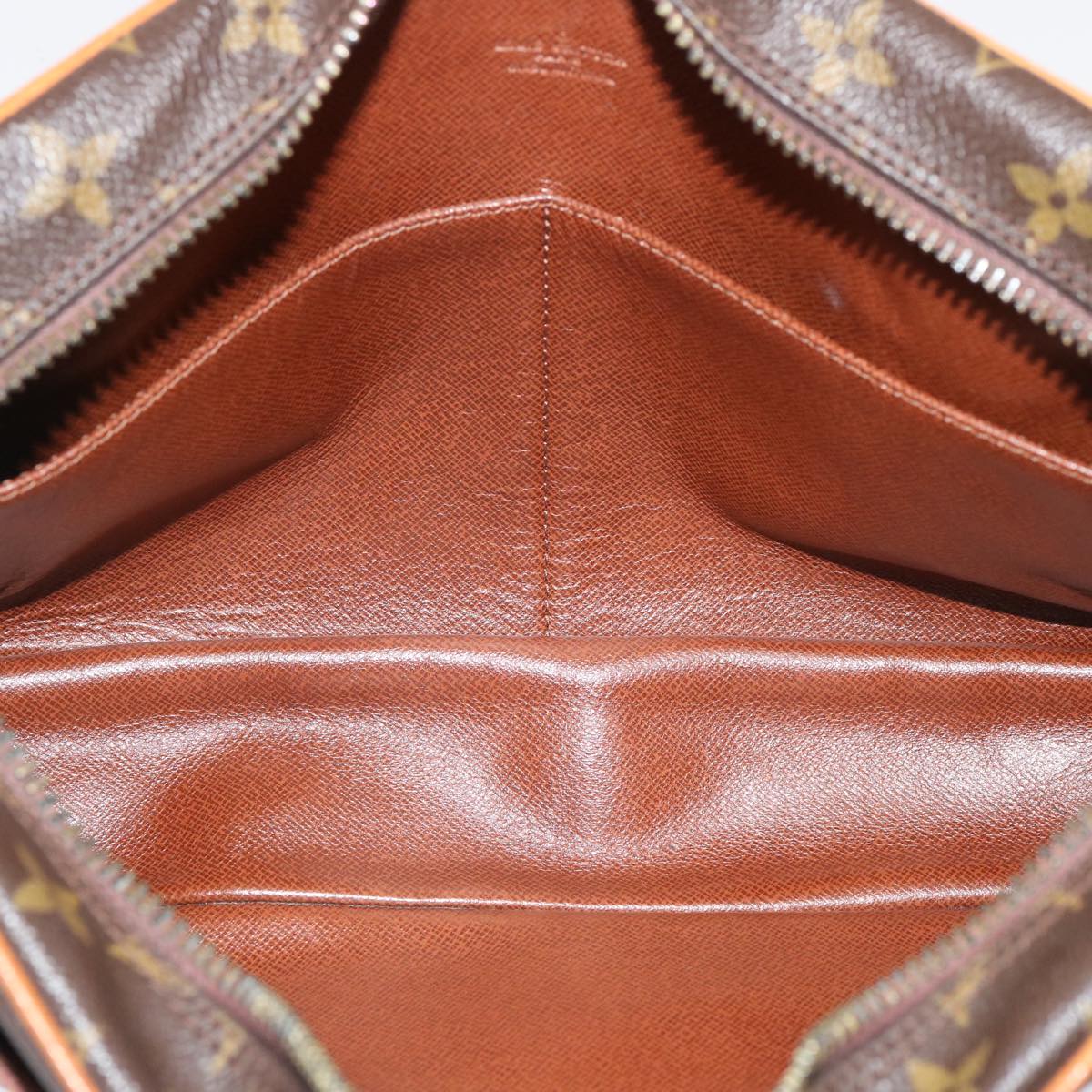 LO-LV bags 1023