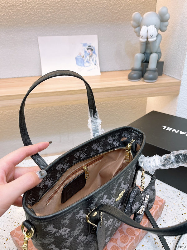 LO - CCH Bags - 225