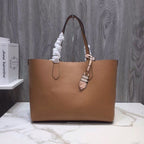 BB Reversible Tote Haymarket Canvas Medium For Women, Bags 19.3in/49LO