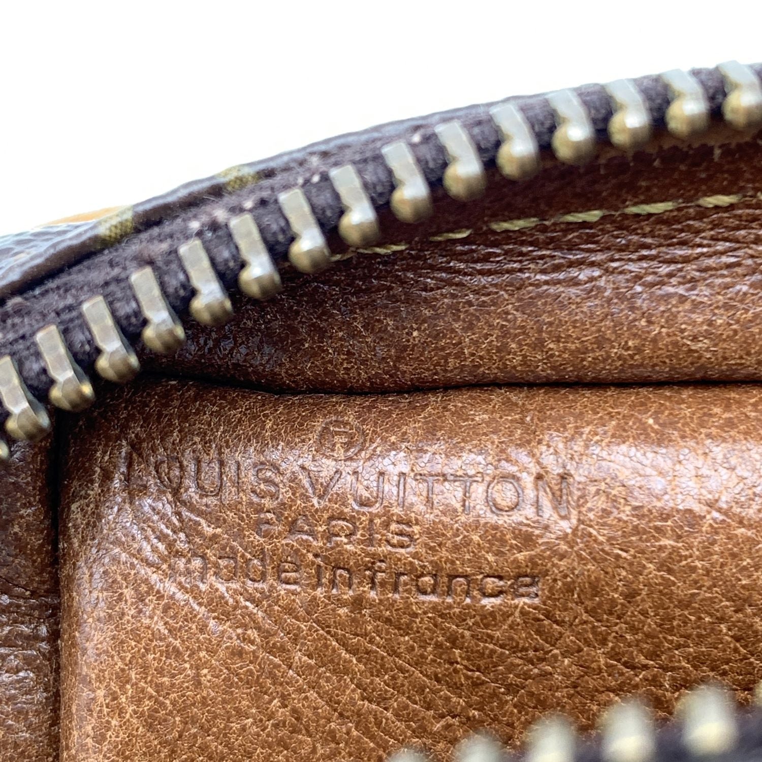 LO-LV bags 2841