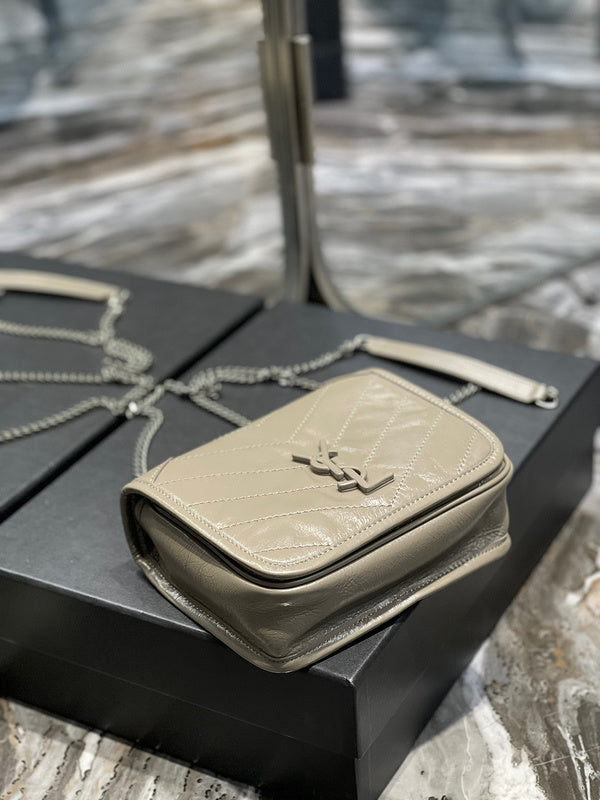 BB - YSL Bag - 3950