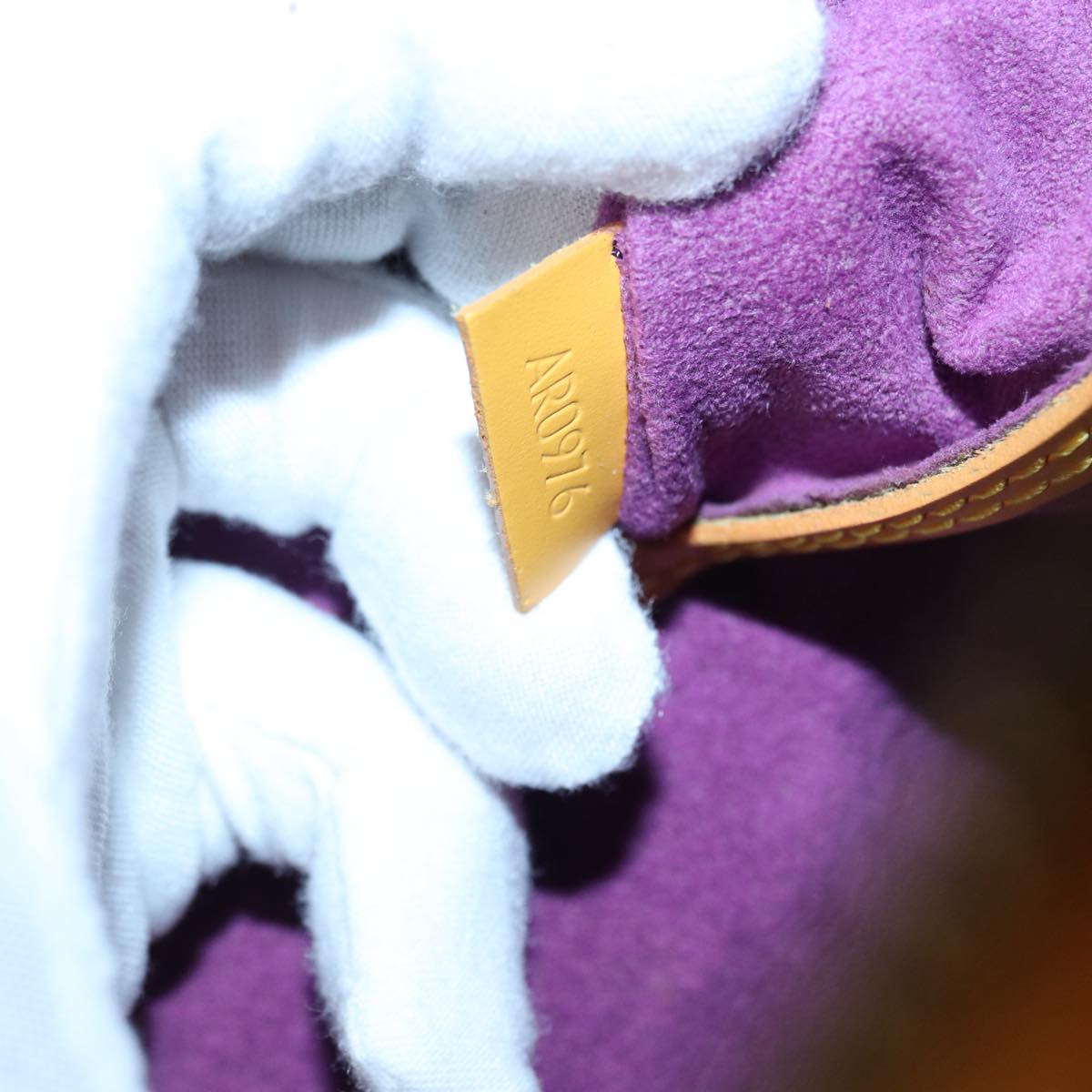 LO-LV bags 2393