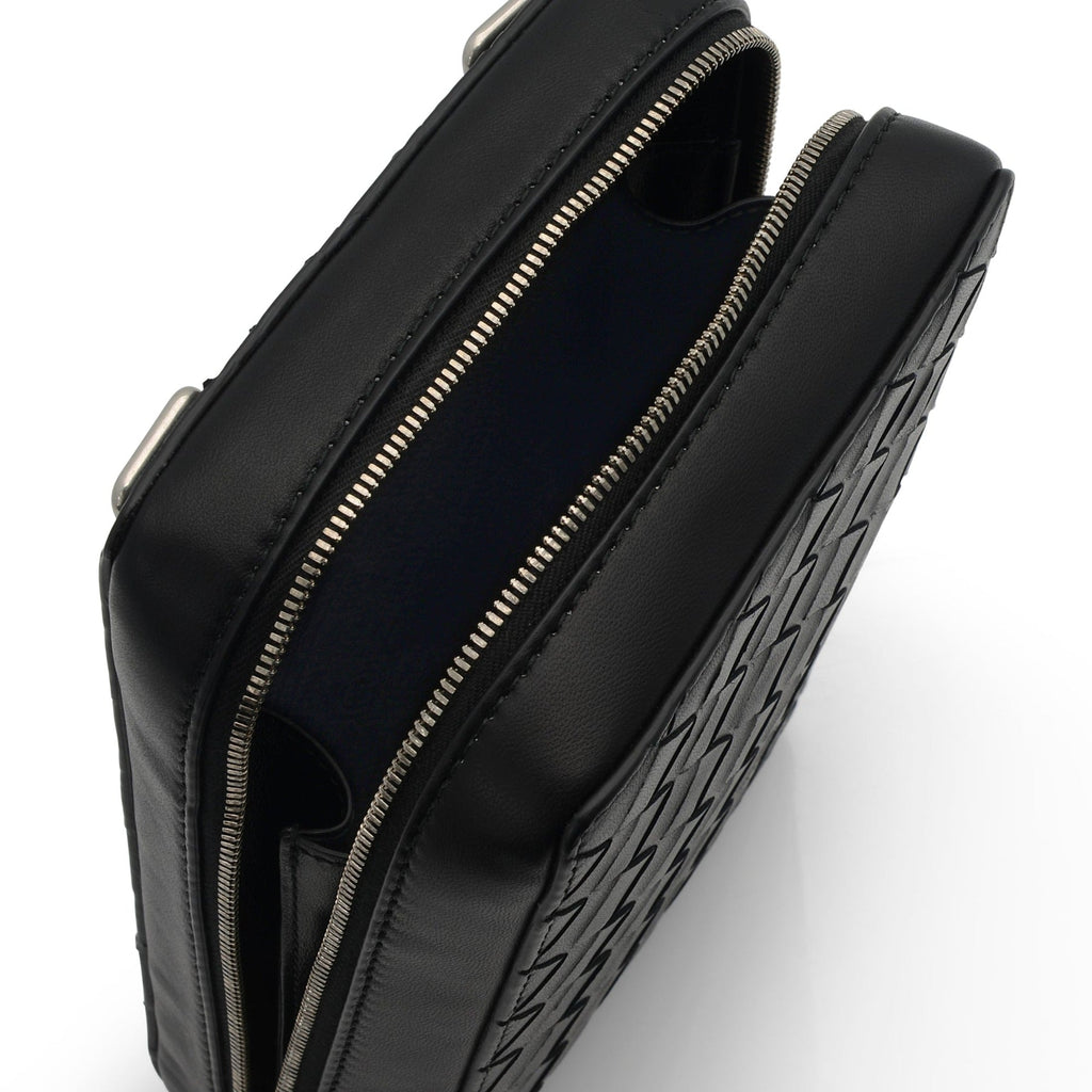 B V  - Intrecciato Multifunctional Storage Bag