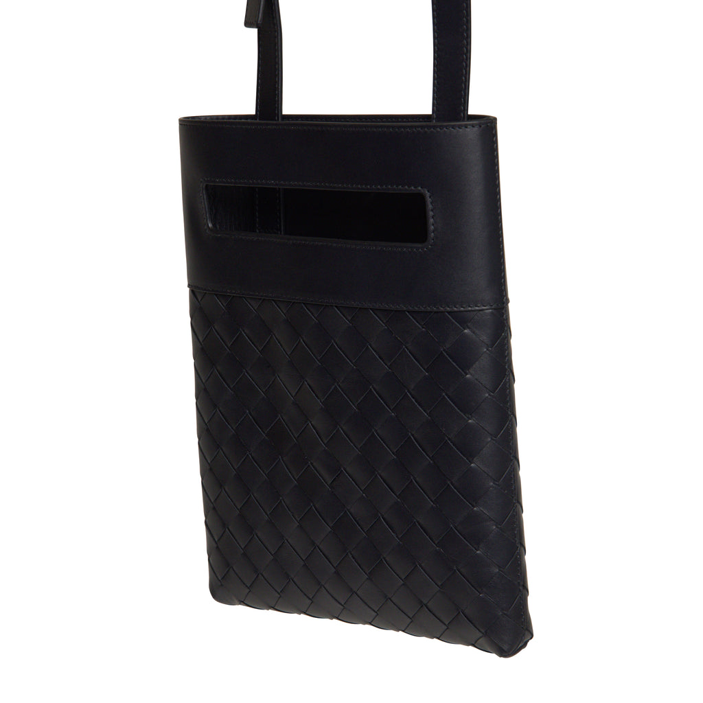 B V  - Mesh Crossbody Bag