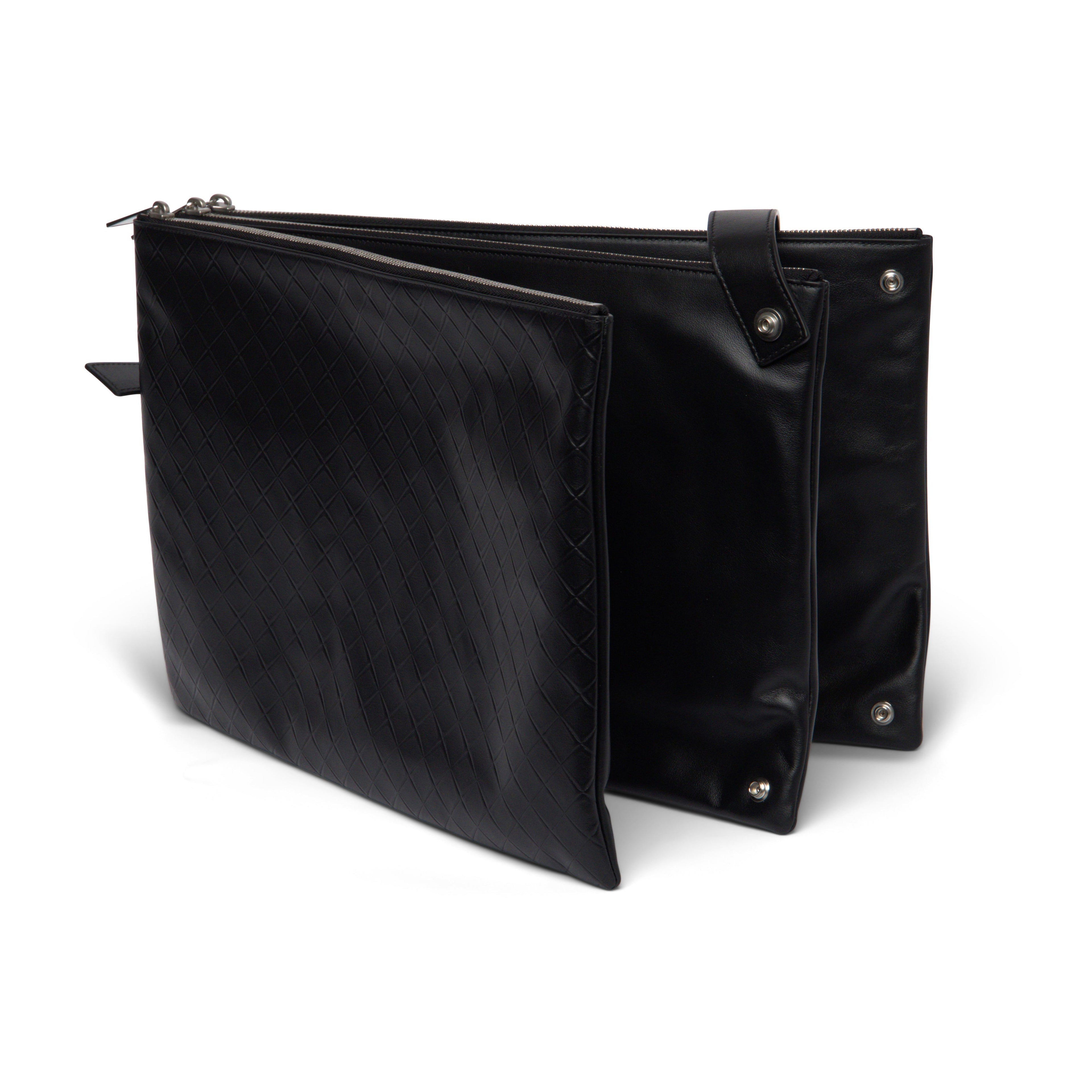 B V  - 3-Compartment Crossbody Bag